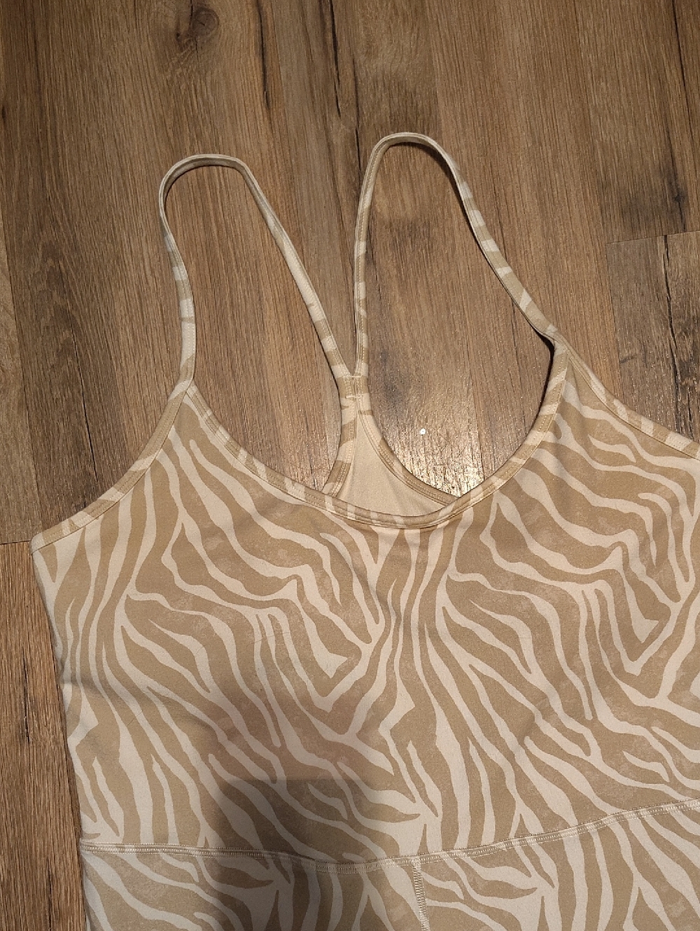 Old Navy Beige Zebra Print Women’s Active Tank Romper - Picture 4 of 9